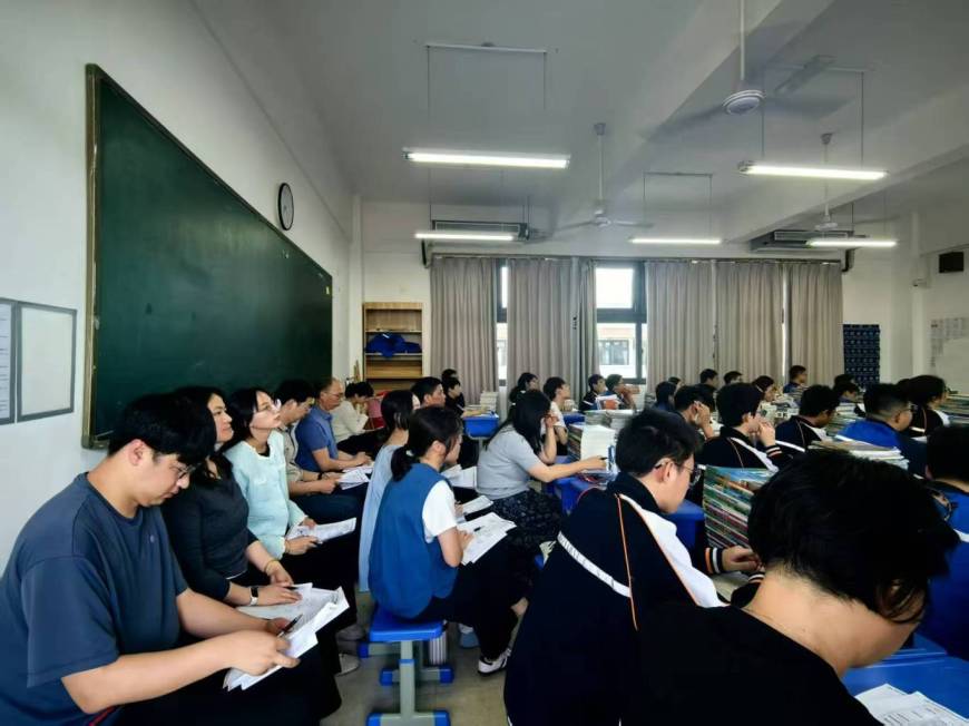 听课.jpg