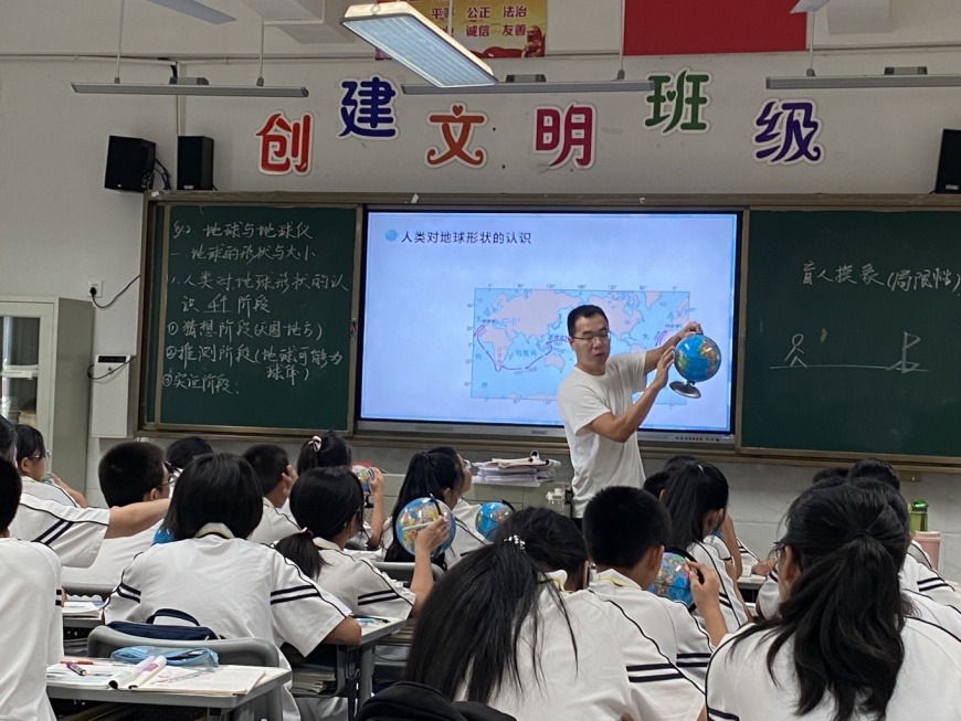 上课照片4.jpg